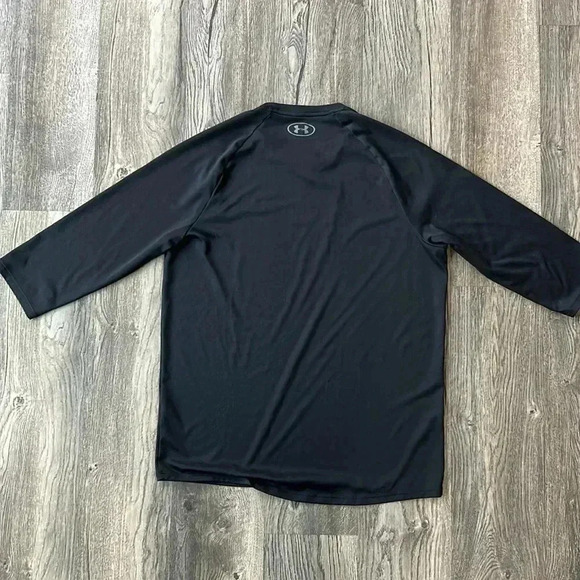 Under Armour Shirt Black Three Quarter Sleeve Moisture Wicking Shirt Size Medium - Picture 6 of 7